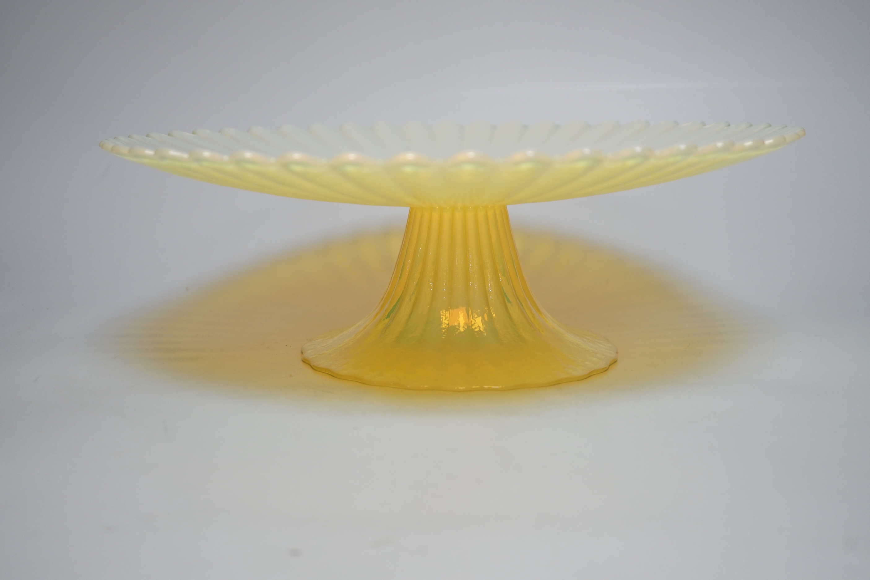 A Facon de Venise opalescent glass tazza, 31cm diameter